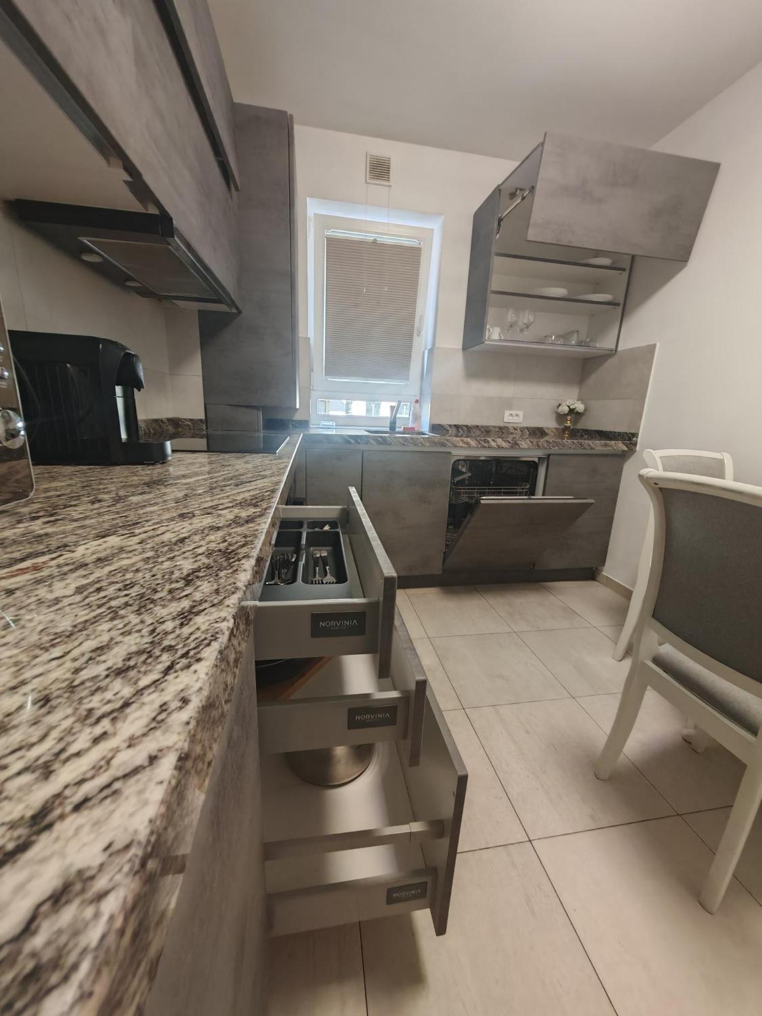 Coresi Mall Exclusive #Collection Apartments & Studios Braşov Exterior foto