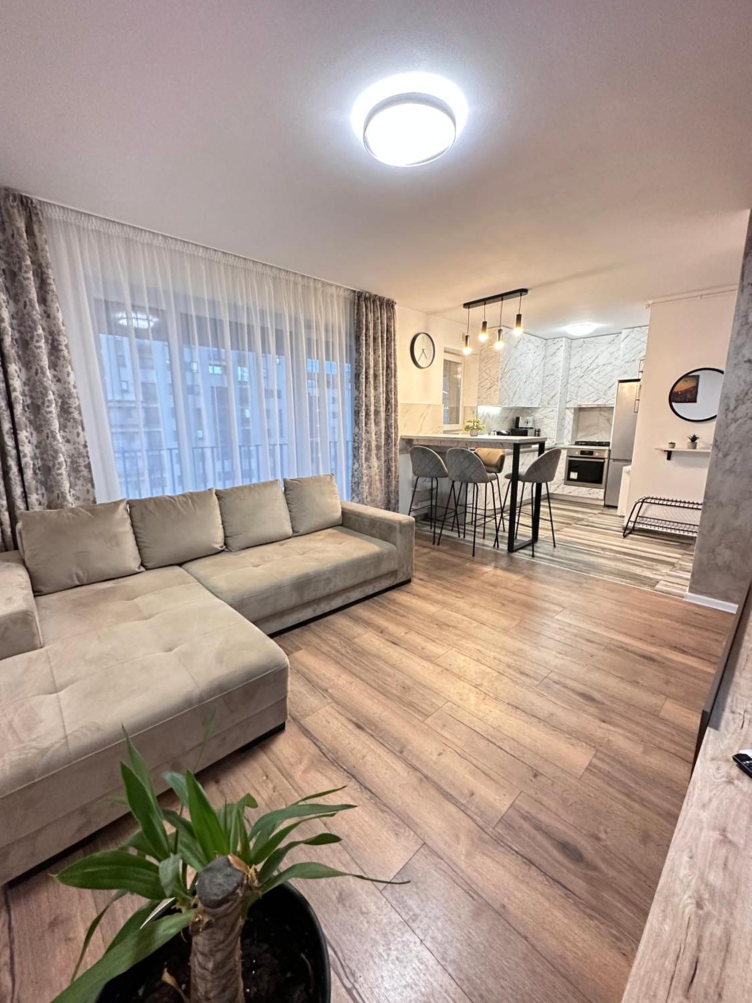 Coresi Mall Exclusive #Collection Apartments & Studios Braşov Exterior foto