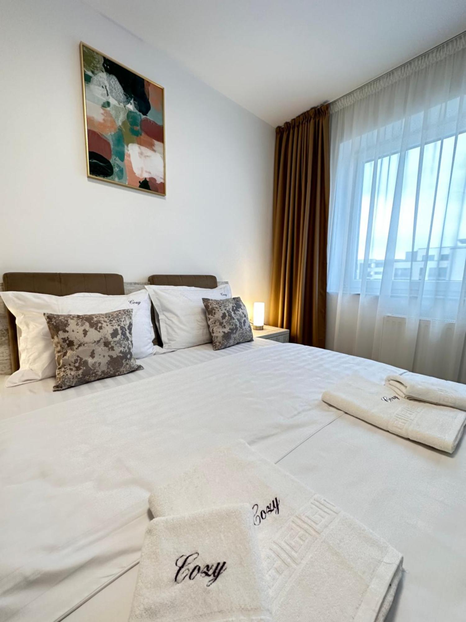 Coresi Mall Exclusive #Collection Apartments & Studios Braşov Exterior foto